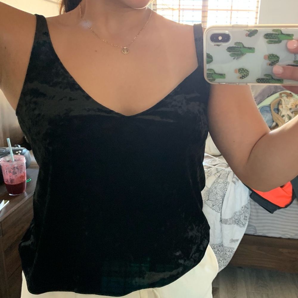 Black metallic top